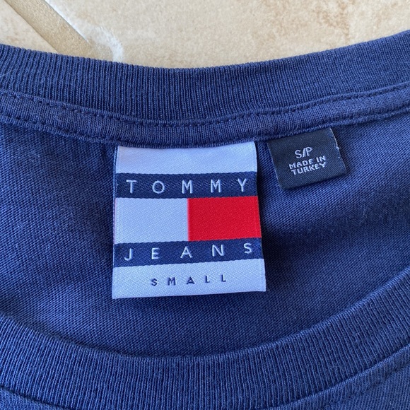 Tommy Hilfiger T-shirt - Picture 4 of 5